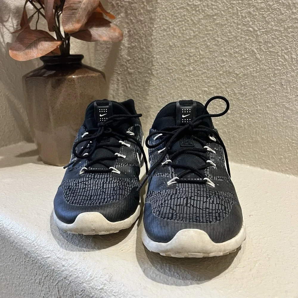 Nike CK Racer Black/Anthracite/Sail Women 7 916780-001 Running Gym Active Shoes